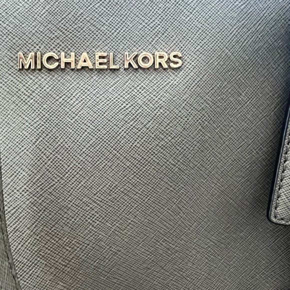 Michael Kors Marilyn Tote Bag - Picture 8 of 10
